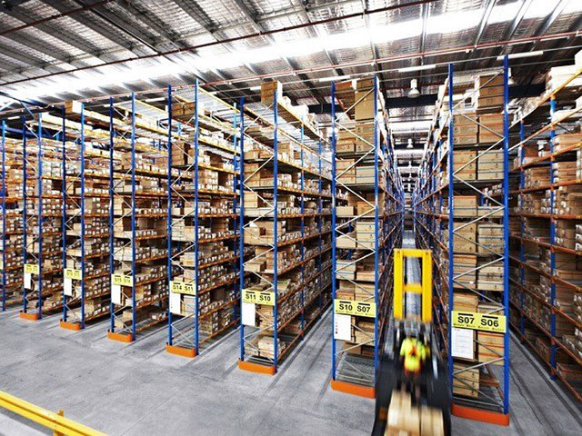 Các Mẫu Kệ Kho Chất Hàng Có Giá Tốt Trong Năm 2025
