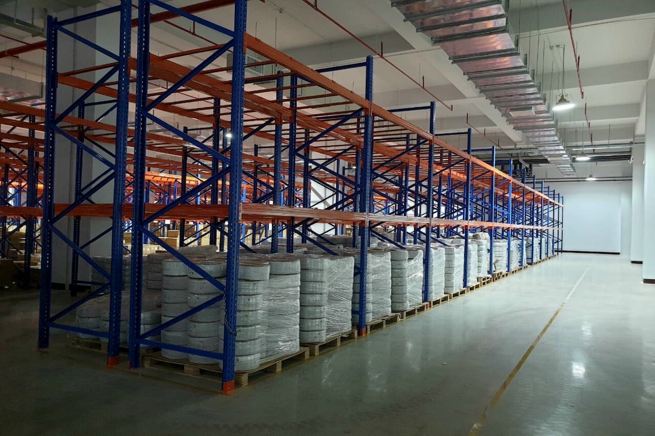 Phân Loại Kệ Để Hàng Pallet Theo Tải Trọng