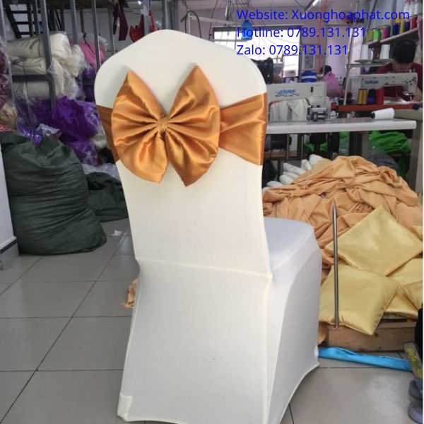 ÁO GHẾ TIỆC CƯỚI