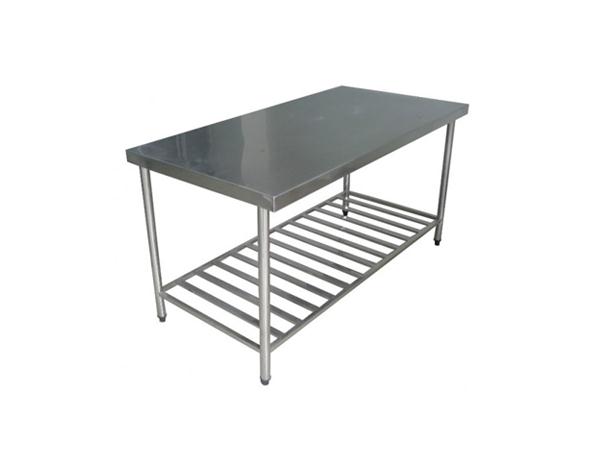 Nên Mua Hay Gia Công Bàn Inox Khi Bắt Đầu Kinh Doanh
