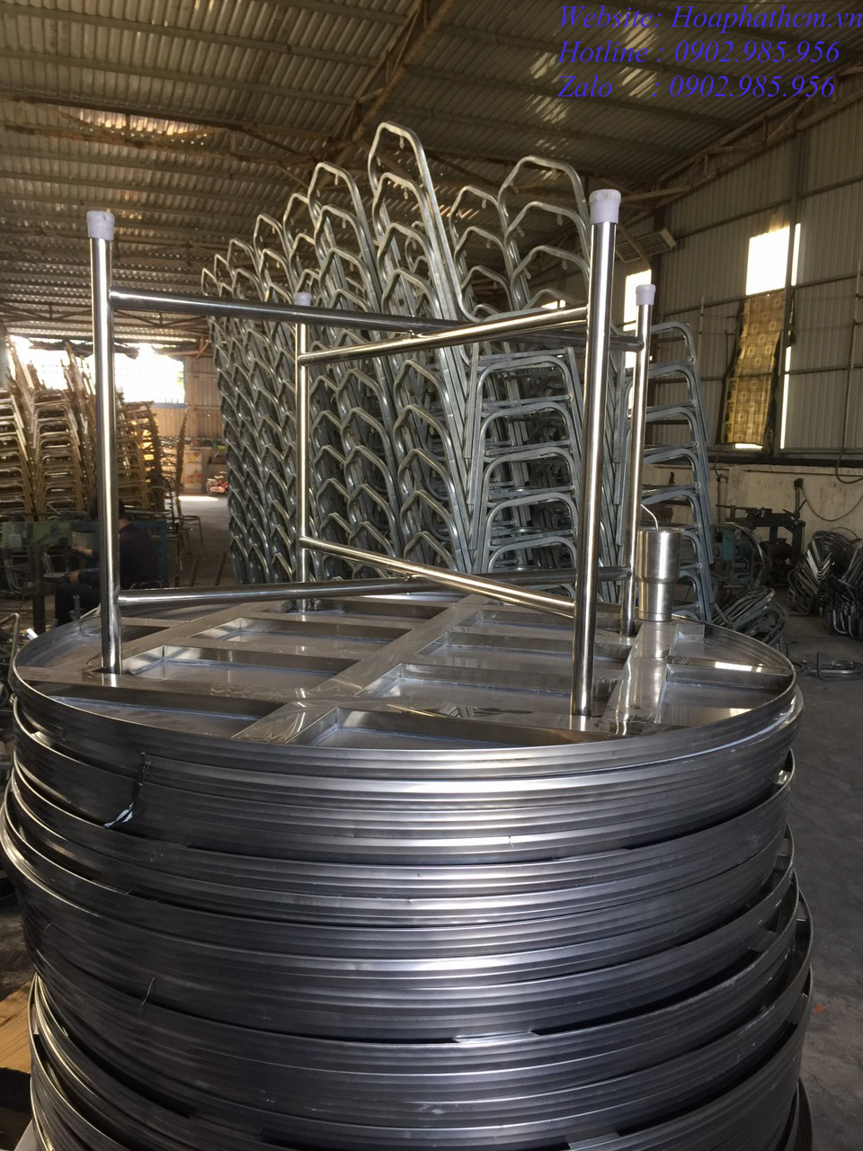 Mẫu Bàn Tròn Inox Chân Rời Xưởng Hòa Phát