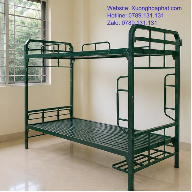 Câu Hỏi Thường Gặp Giường Sắt Quân Đội Trước Khi Mua 2 Toàn cảnh giường sắt quân đội hai tầng trong phòng lưu trú