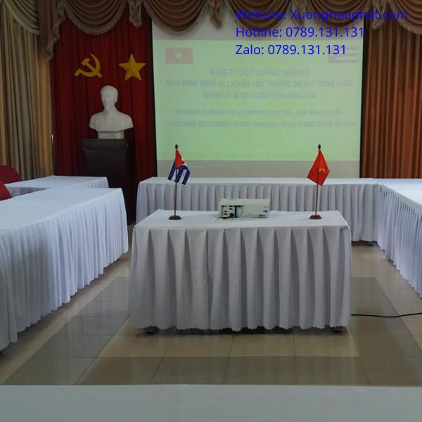 khăn bàn phòng họp