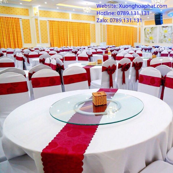 khăn trải bàn đám cưới