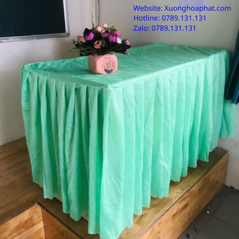 khăn trải bàn giáo viên đẹp