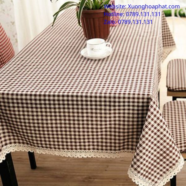 khăn trải bàn kẻ caro