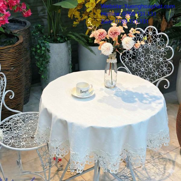 Khăn Trải Bàn Màu Trắng