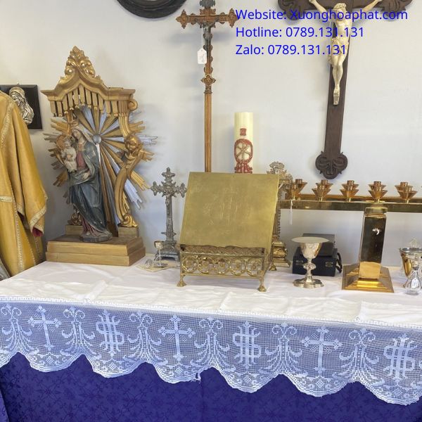 khăn trải bàn thờ công giáo