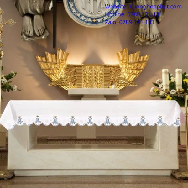 khăn trải bàn thờ công giáo