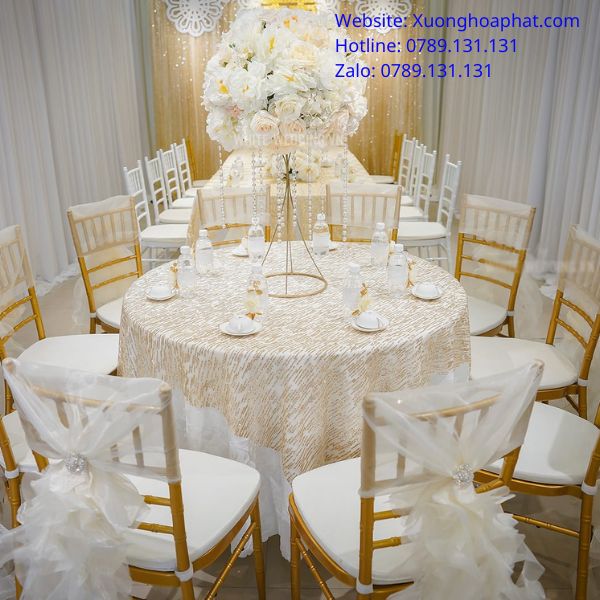 khăn trải bàn tròn tiệc cưới