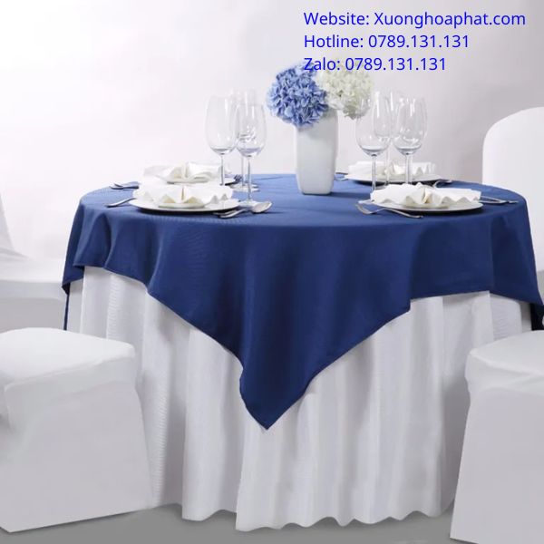 khăn trải bàn tròn tiệc cưới