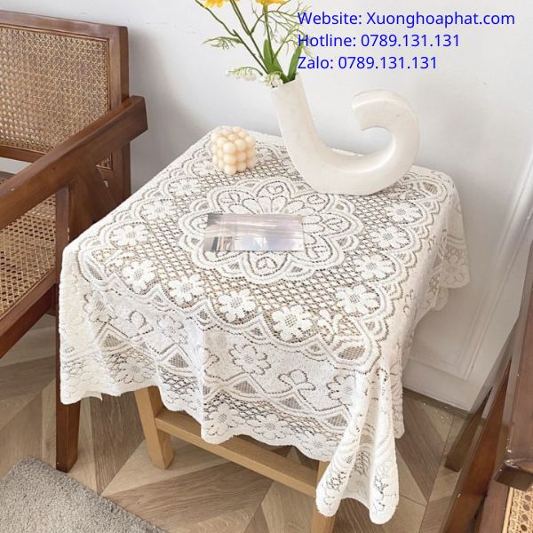 khăn trải bàn vuông