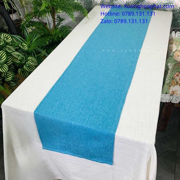 khăn trải bàn xanh dương