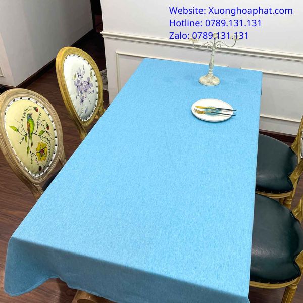 khăn trải bàn xanh dương