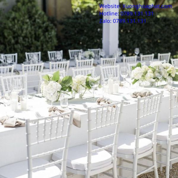 nơ ghế chiavari