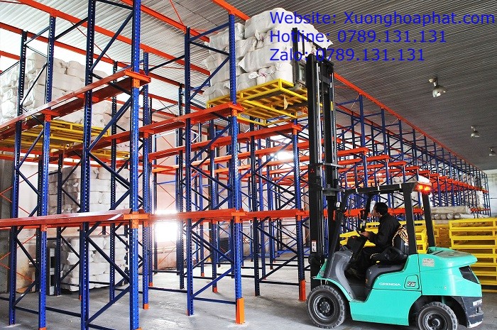 kệ sắt pallet để hàng