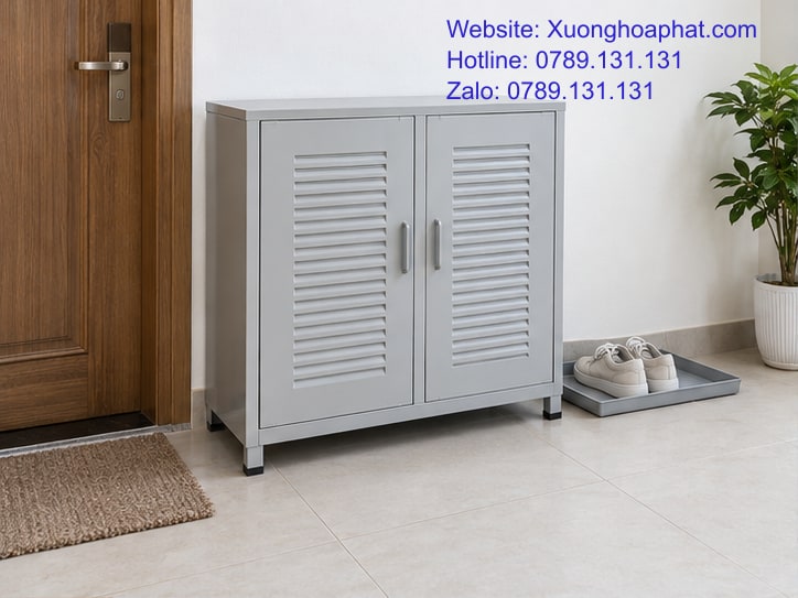 Tủ Để Giày Sắt Chống Ẩm: Hiểu Đúng Trước Những Ngày Mưa 2 Tủ để giày sắt chống ẩm cạnh khu để giày riêng tại cửa ra vào