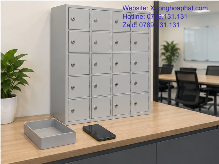 Tủ điện thoại có cửa và khay mở tại khu vực phòng họp