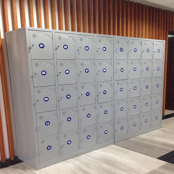 Tủ Locker Hay Còn Gọi Là Tủ Sắt Văn Phòng Có Nhiều Ngăn Và Khóa Riêng