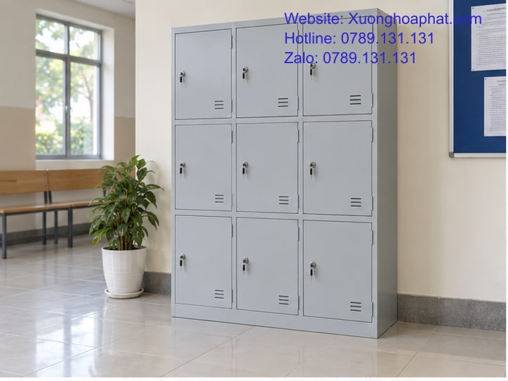 Tủ Locker Học Sinh Sinh Viên Theo Nhịp Dùng Của Trường 2 Tủ locker học sinh sinh viên đặt sát tường với lối lấy đồ thông thoáng.