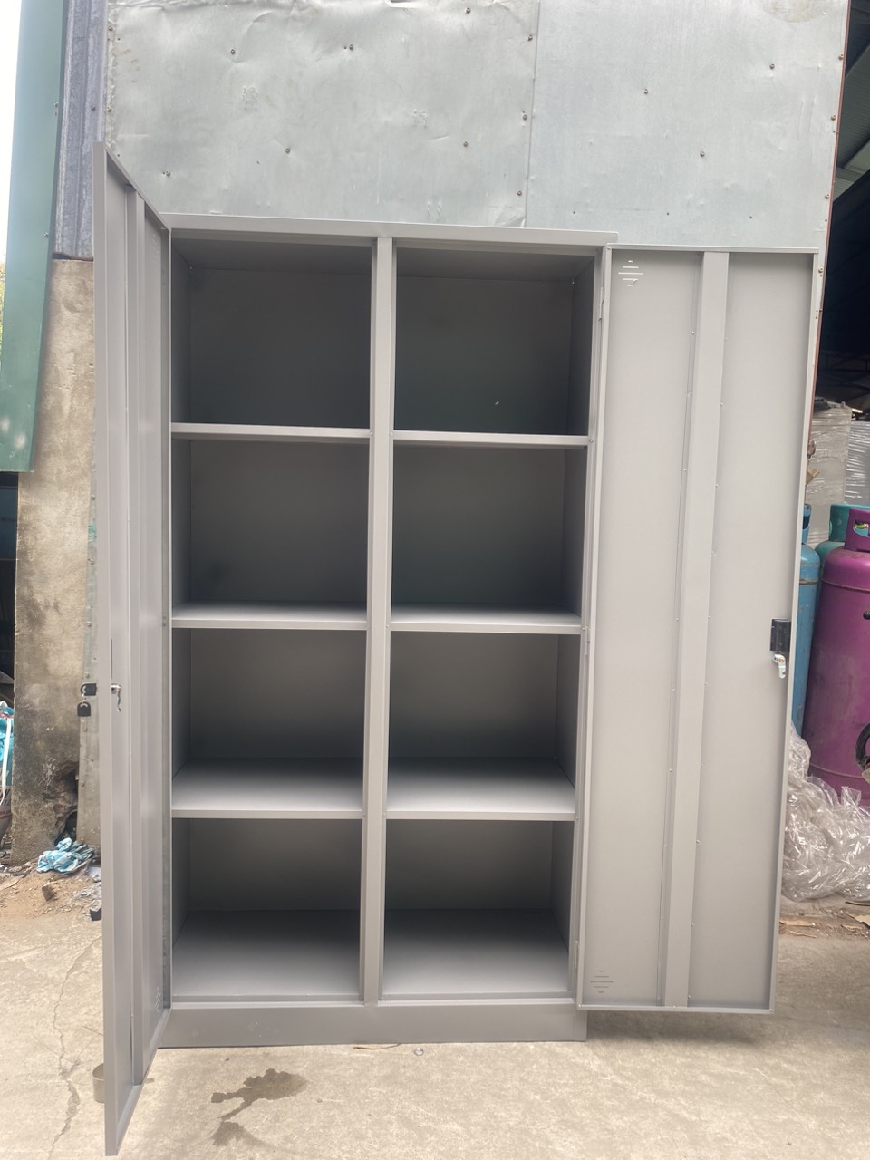 Tủ Sắt Đựng Đồ Nhân Viên Tối Ưu Và Chuyên Nghiệp
